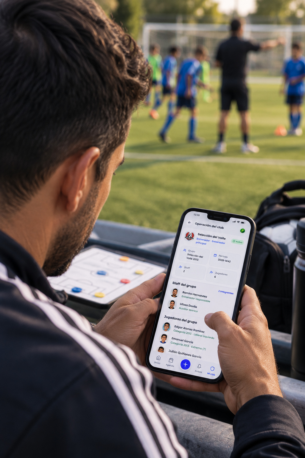 Entrenador consultando Operación del club en Futbusters